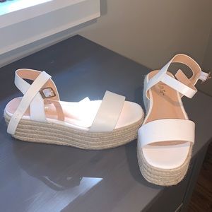 BRAND NEW White Espadrille Flatform Sandals
